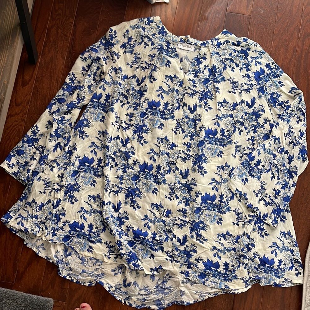 Brigitte Bailey Blue Floral Tunic Size Large